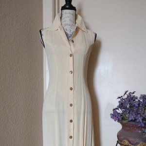 Pale yellow sleeveless dress with collar
